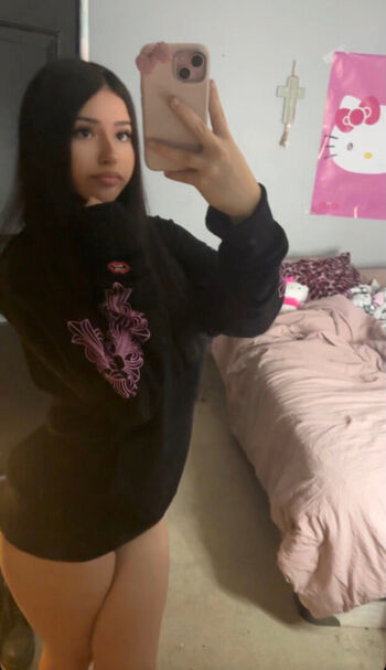 Xozelliiaa Xozelliiiaa