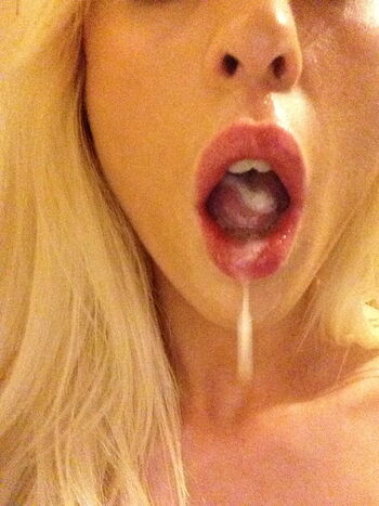 Full leaked Xtaylorjayx private photo
