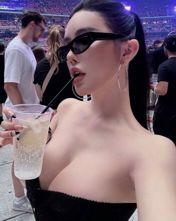 Full leaked Xuaner page private photo