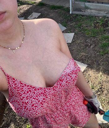 Full leaked Yadebrown free page private photo