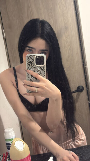 Full leaked Yamiletht private photo