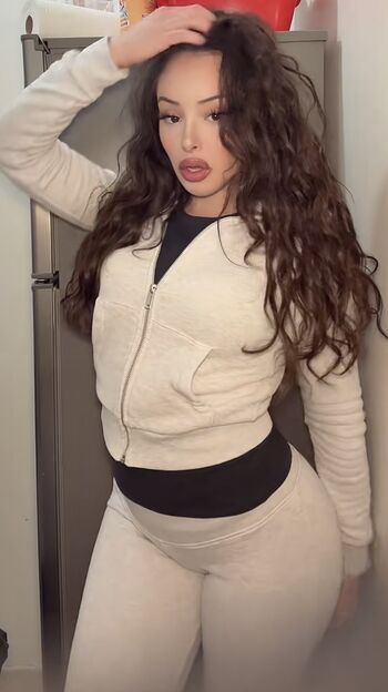Full leaked Yamina m private photo