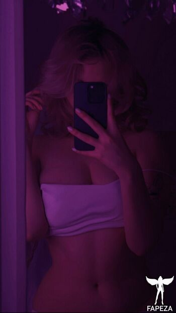 Yana Martin / yanamartinn / mar.t.ina