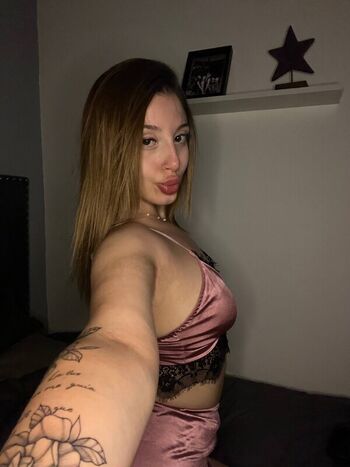 Full leaked Yaranavarro private photo