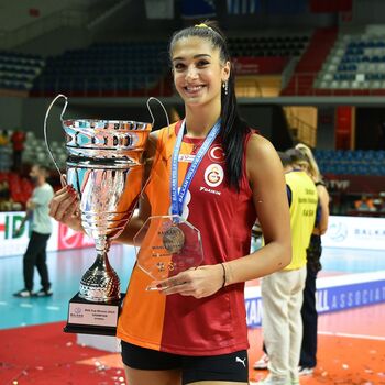 Leaked Yaseminguvelii private photo viral onlyfans