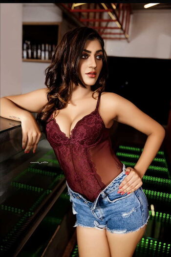 Full leaked Yashika anand private photo