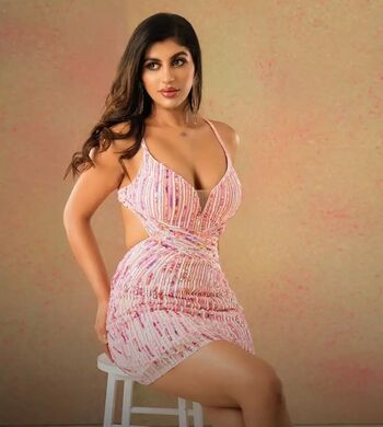 Full leaked Yashika anand private photo