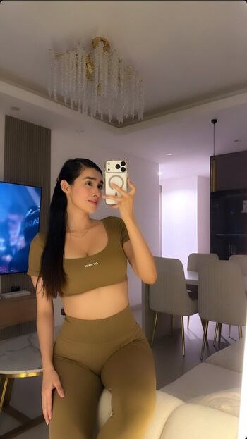 Full leaked Yasi alba private onlyfans photo