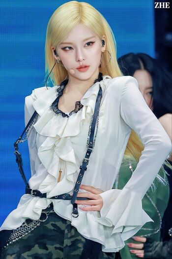 Yeji - ITZY (예지, Hwang Ye-ji)