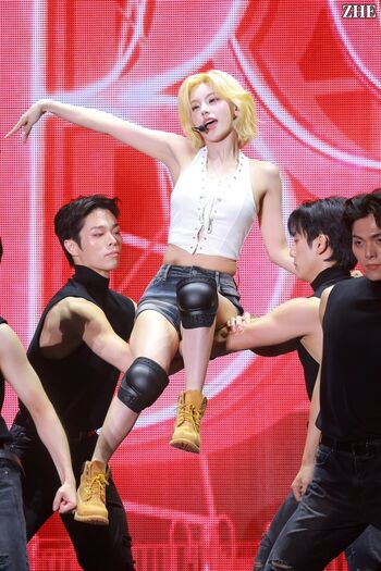 Leaked Kate lambert/ private photo viral onlyfans