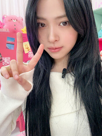 Leaked Official emiliaxo/ private photo viral onlyfans