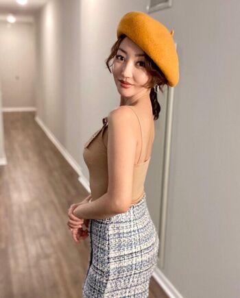 Full leaked Yeonmi park private photo