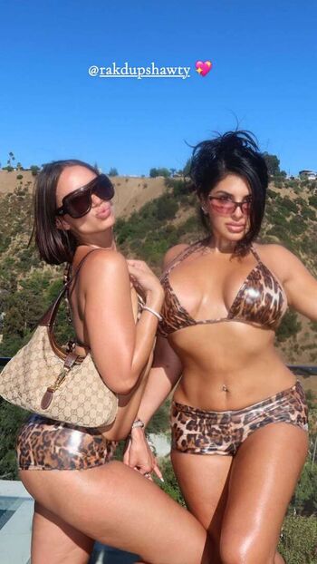 Full leaked Yesjulz  page private photo