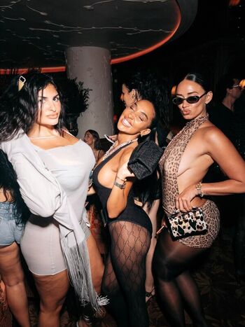 Full leaked Yesjulz page private photo
