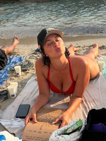 Full leaked Yesjulz page private photo