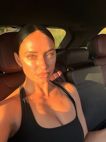 Full leaked Yesjulz private photo