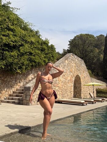 Full leaked Yesjulz private photo
