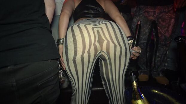 Full leaked Yesjulz private photo