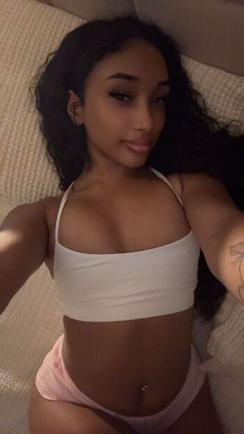 Full leaked Ymanimarie private photo