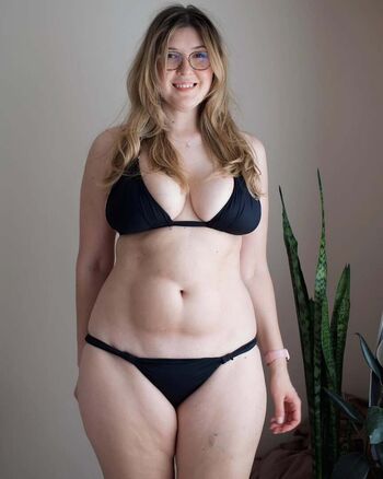 Full leaked Yogi bea private photo