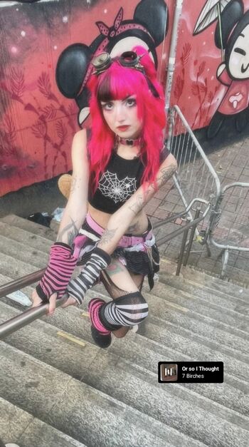 Full leaked Yoifox private photo