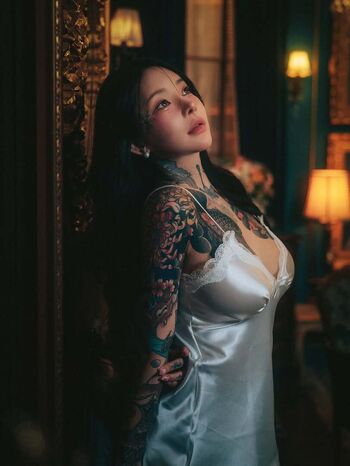 Full leaked Yoko private photo