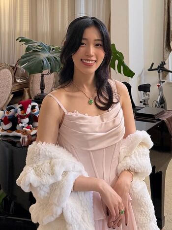 Full leaked Yoojin private photo