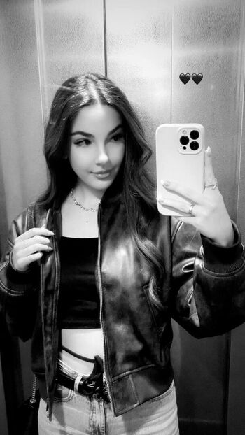 Yoona French Streamer