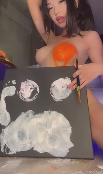 Full leaked Yoonipooni private photo