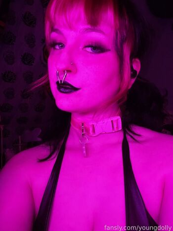 Full leaked Youngdolly private photo