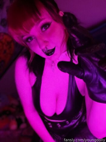 Full leaked Youngdolly private photo