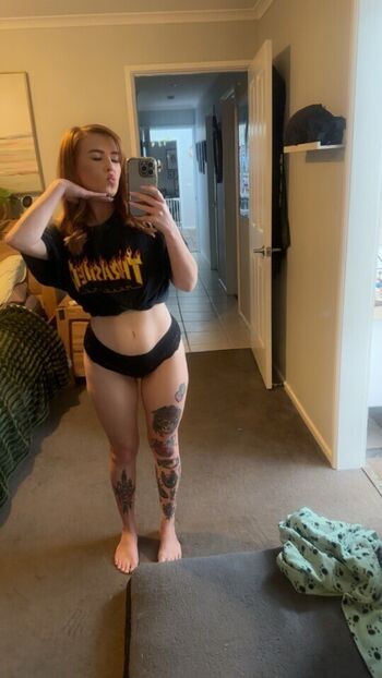 Full leaked Youngdumbfullofnumb private photo