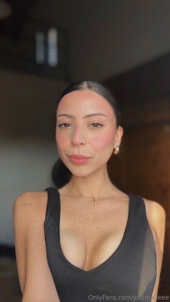Full leaked Yourhaileee private photo