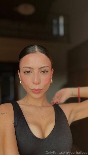 Full leaked Yourhaileee private photo
