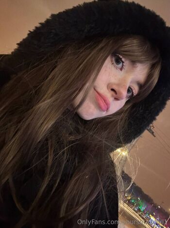 Full leaked Yoursmalldoll private photo