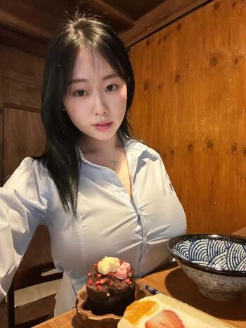 Full leaked Yunxvly private photo