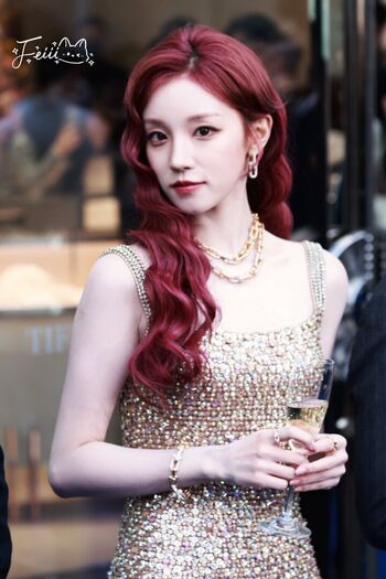 Leaked Beezleneezle/ private photo viral onlyfans