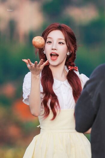 Full leaked Yuqi page private onlyfans photo