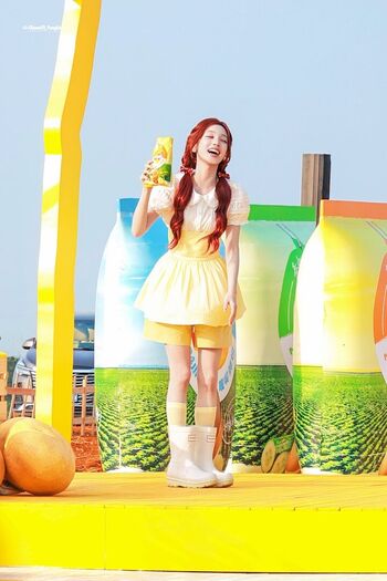 Full leaked Yuqi page private onlyfans photo