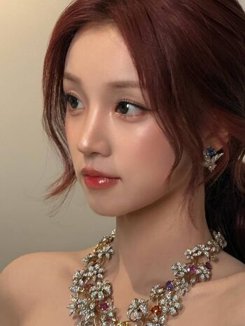 Full leaked Yuqi page private photo