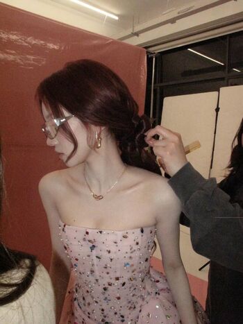 Full leaked Yuqi page private photo