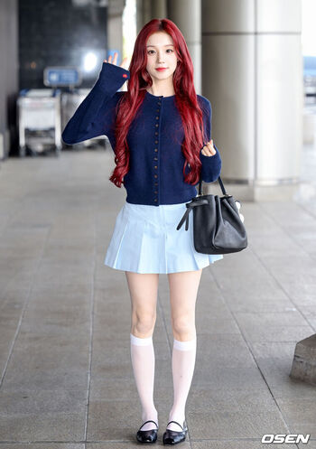 Full leaked Yuqi page private photo