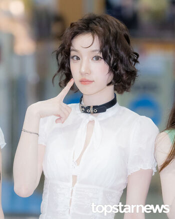 Full leaked Yuqi page private photo