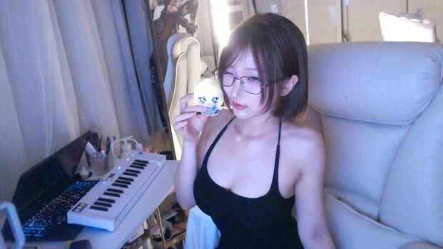 Full leaked Yurasweb private photo