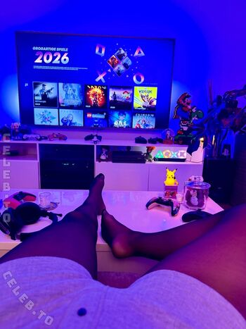 Full leaked Yve gaming page private photo
