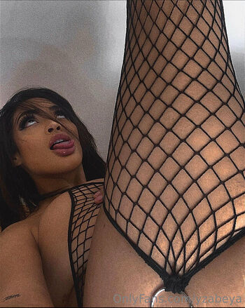 Full leaked Yzabeya page private photo