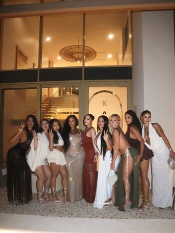 Full leaked Yzabeya page private photo