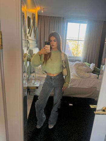 Full leaked Zara deasy private photo