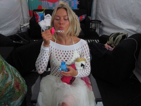 Full leaked Zara larsson page private photo