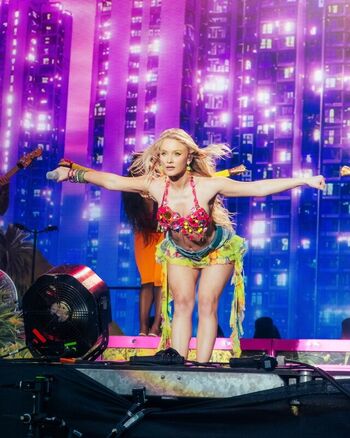 Full leaked Zara larsson private photo